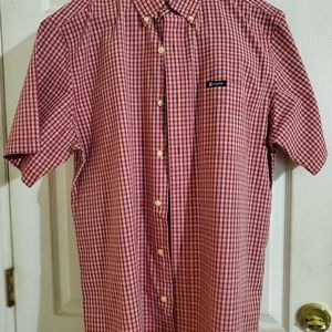This shirt goes great with the right colonge.